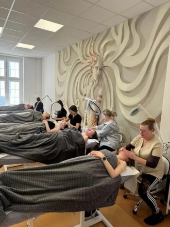 d133bc9f-4f70-4e66-8e65-f7dcb1d86ba1-1